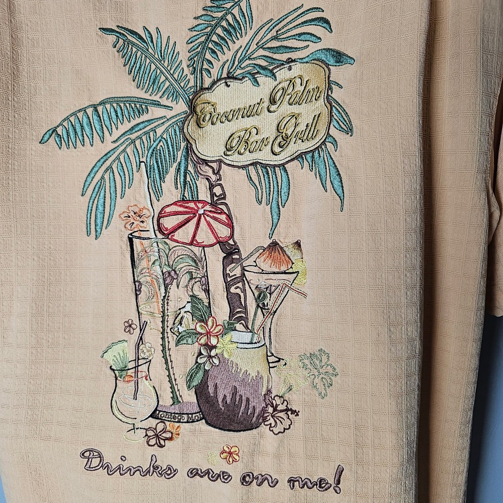 Montego Mon Mens Silk Embroidered Drinks On Me Shirt L Peach Tiki Resort - Picture 3 of 12